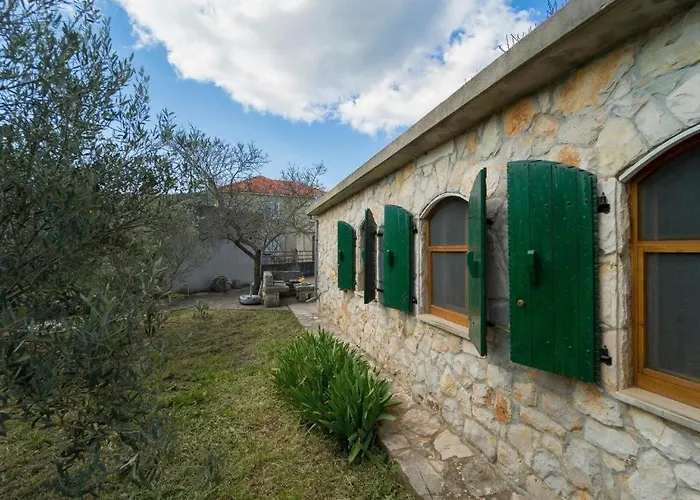 Stone House Anja