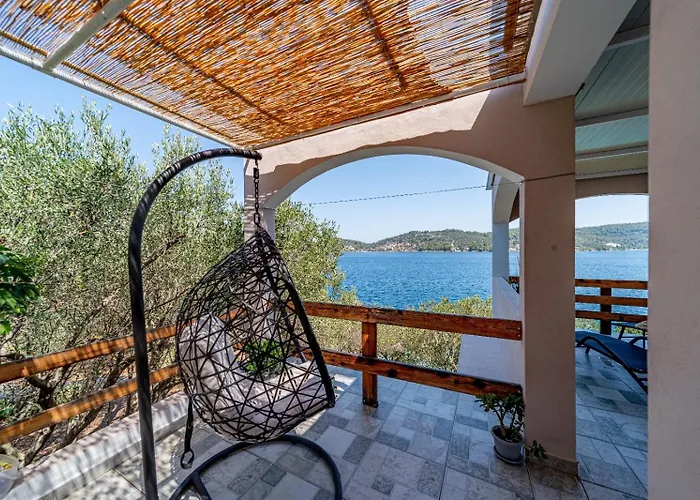 Holiday House "Silencia"