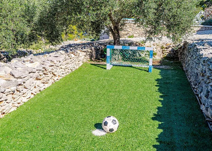 Authentic Stone House Piece Of Heaven